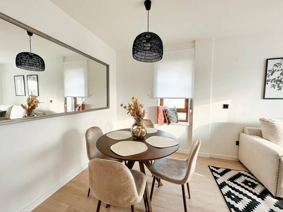 Precioso Apartamento Con Piscina Y Vistas アリカンテ エクステリア 写真