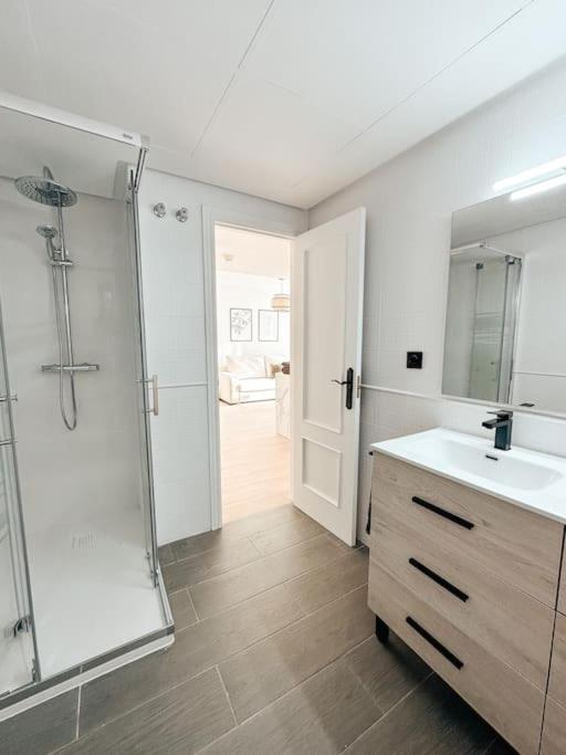 Precioso Apartamento Con Piscina Y Vistas アリカンテ エクステリア 写真