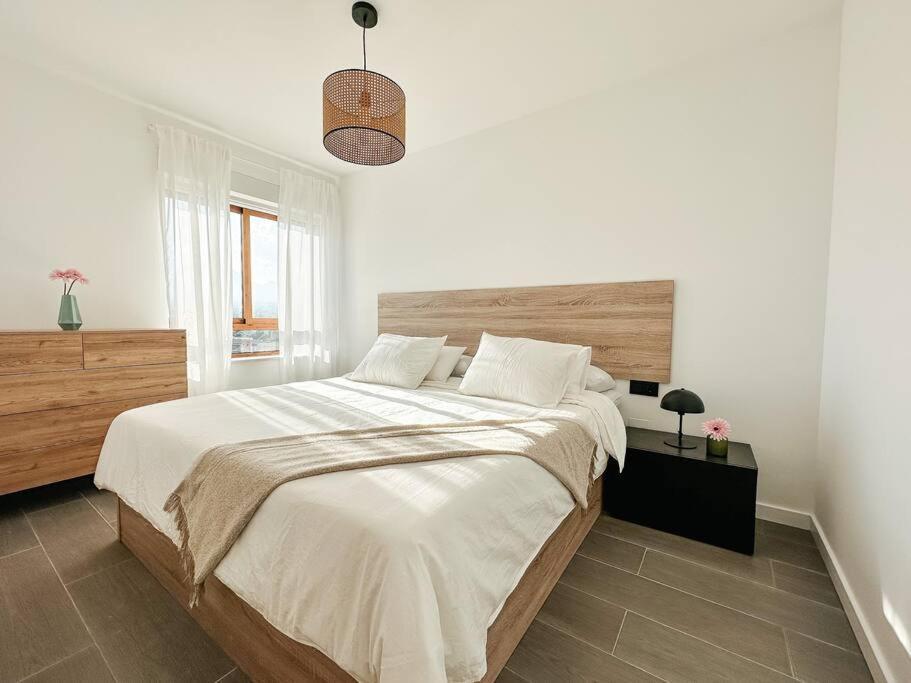 Precioso Apartamento Con Piscina Y Vistas アリカンテ エクステリア 写真