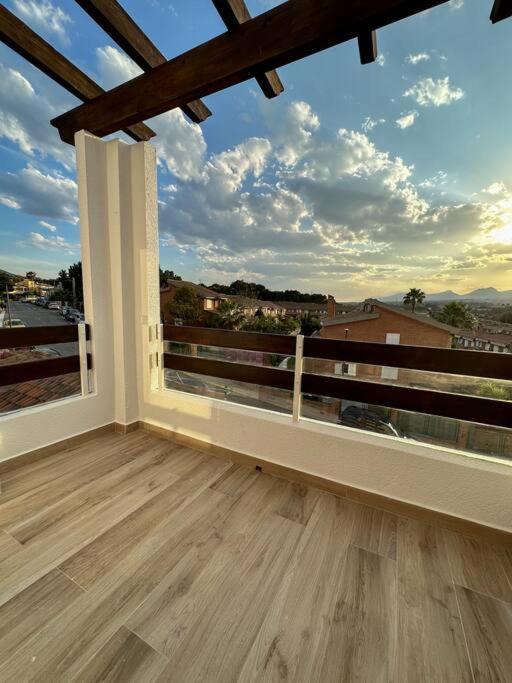Precioso Apartamento Con Piscina Y Vistas アリカンテ エクステリア 写真