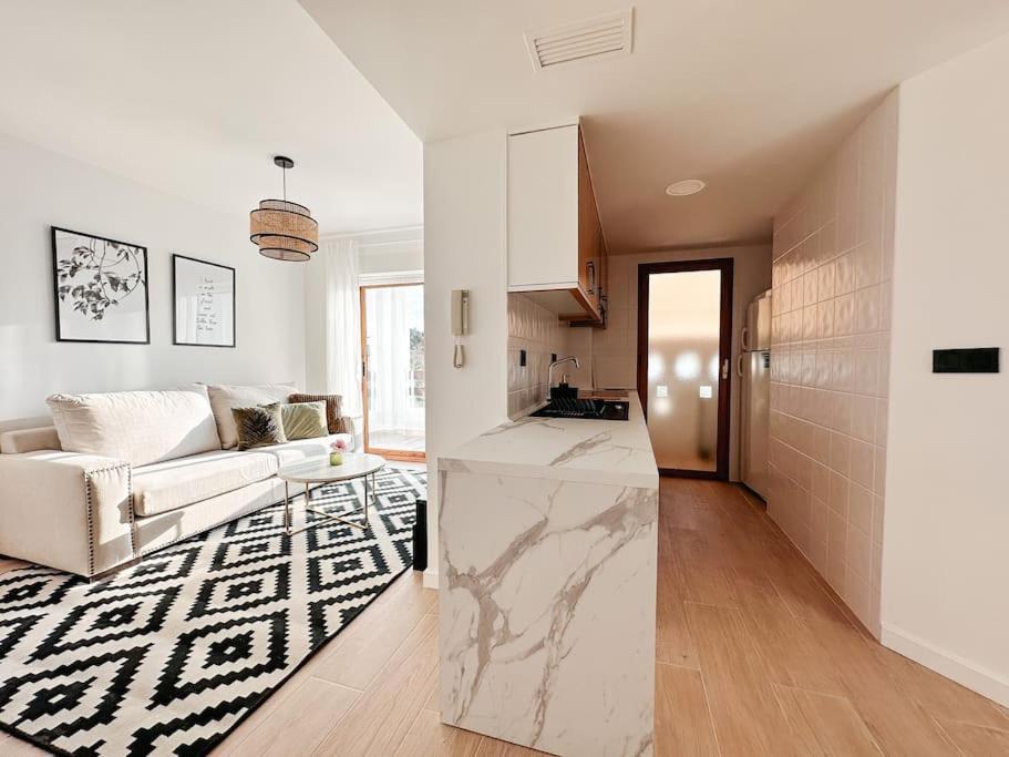Precioso Apartamento Con Piscina Y Vistas アリカンテ エクステリア 写真