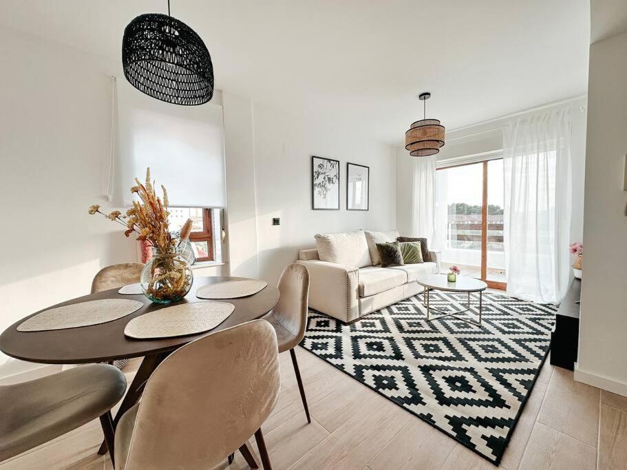 Precioso Apartamento Con Piscina Y Vistas アリカンテ エクステリア 写真
